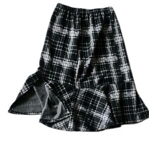 Emi & Joe Y2K Women’s Small Plaid Skirt White Black Gray Flared Dark Academia